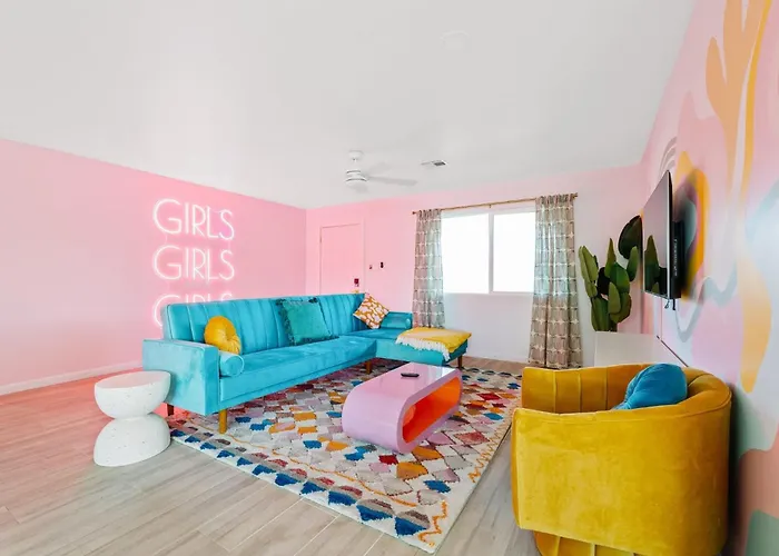 House W Heated Pool & Games Holiday home Scottsdale