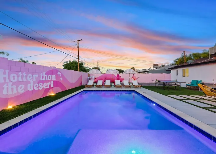 House W Heated Pool & Games